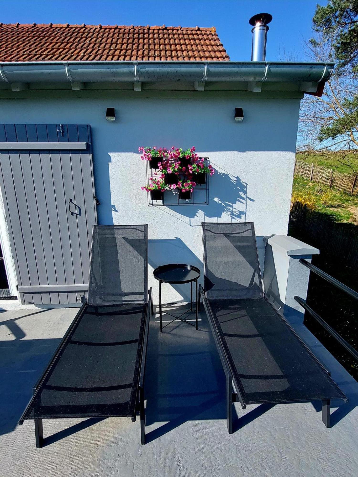 Maison Du Grand Moulin Saint-Aubin-en-Charollais Exteriör bild